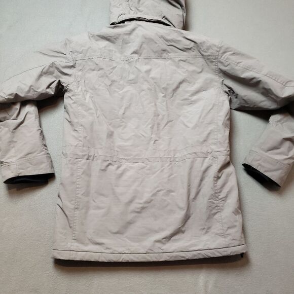 Mountain Equipment Coop hooded winter coat - Picture 3 of 16